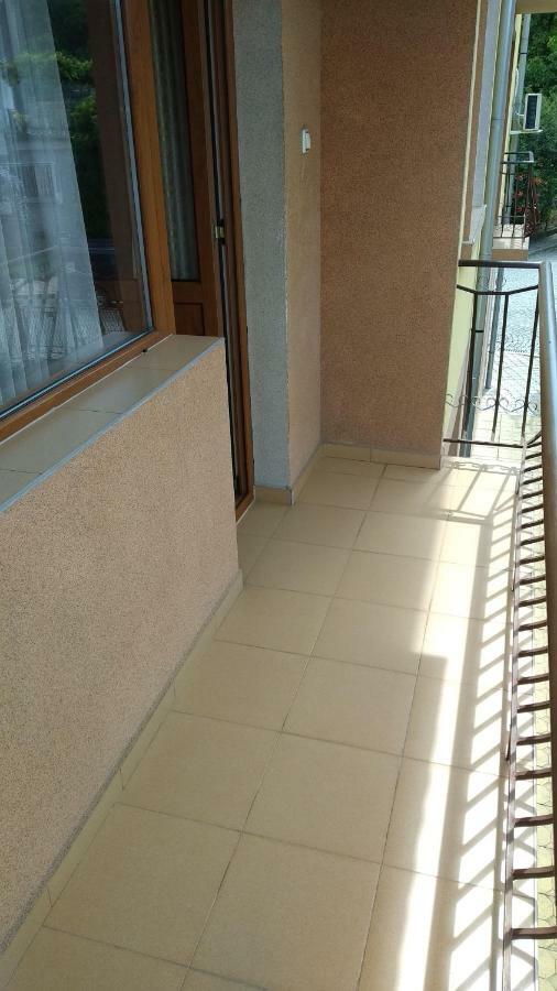 Къща За Гости Фантазия Trjavna Exteriör bild